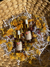 Load image into Gallery viewer, Pretty Petals Yoni &amp; Face Oil